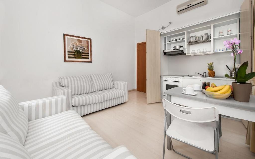 Aparthotel Residenza Maxima Roma Habitación foto